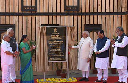 Shri Narendra Modi, Hon’ble Prime Minister at Tent City Narmada